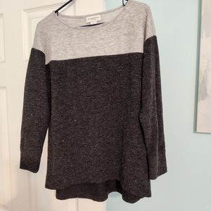 Liz Claiborne weekend brand sweater. Size Medium